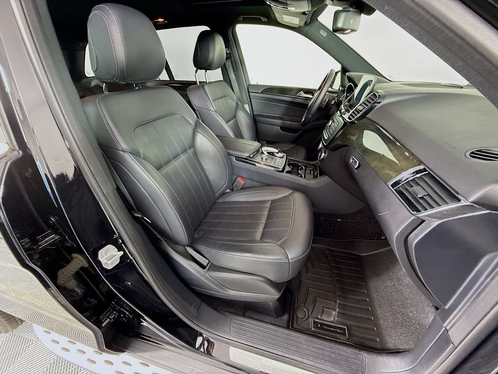 Used 2018 Black Mercedes-Benz GLE 350 image 29