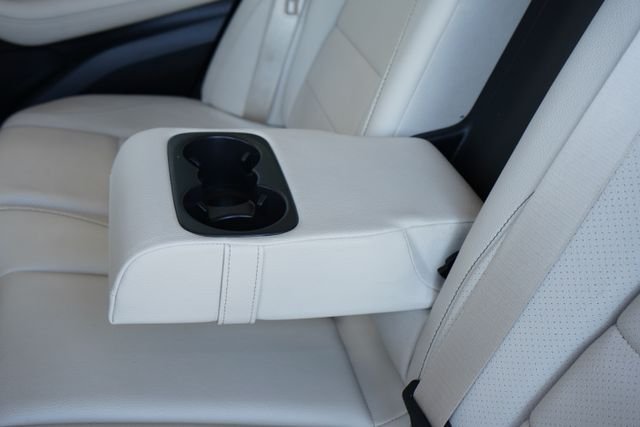 Used 2022 White Mercedes-Benz GLE 350 image 34
