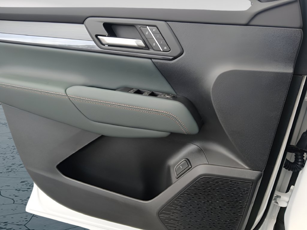 2027 GMC Terrain AT4 - Photo 18