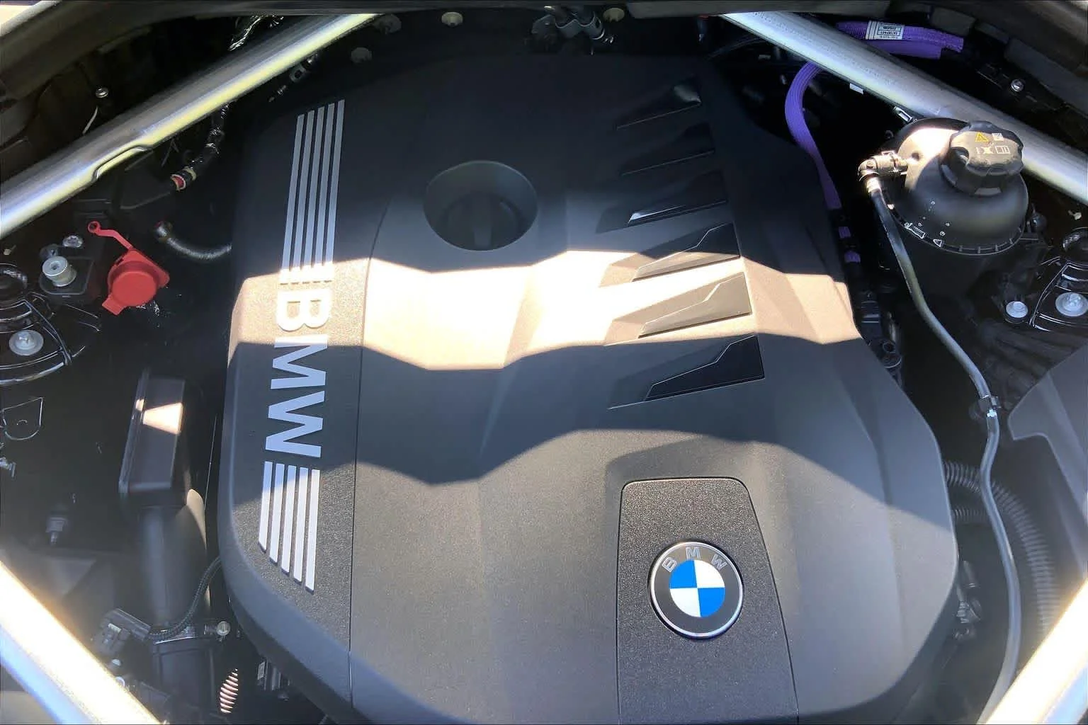 New 2026 Carbon Black Metallic BMW xDrive40i image 17