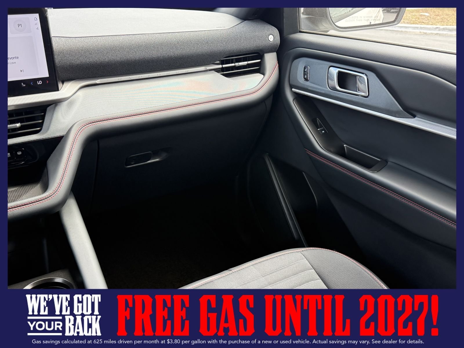 New 2026 Star White Metallic Tri-Coat Ford ST-Line image 16