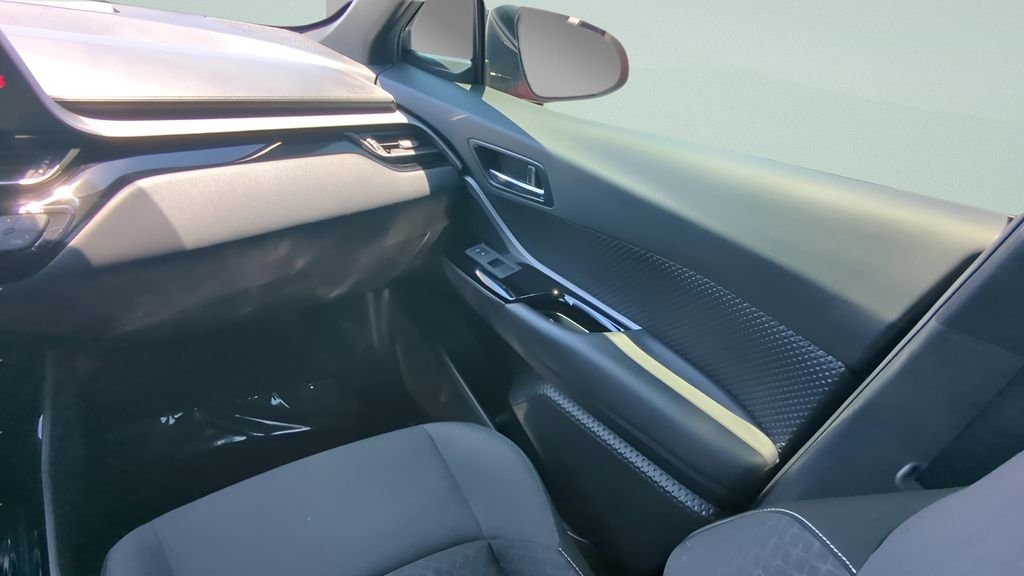 Used 2022 Red Toyota Nightshade image 12
