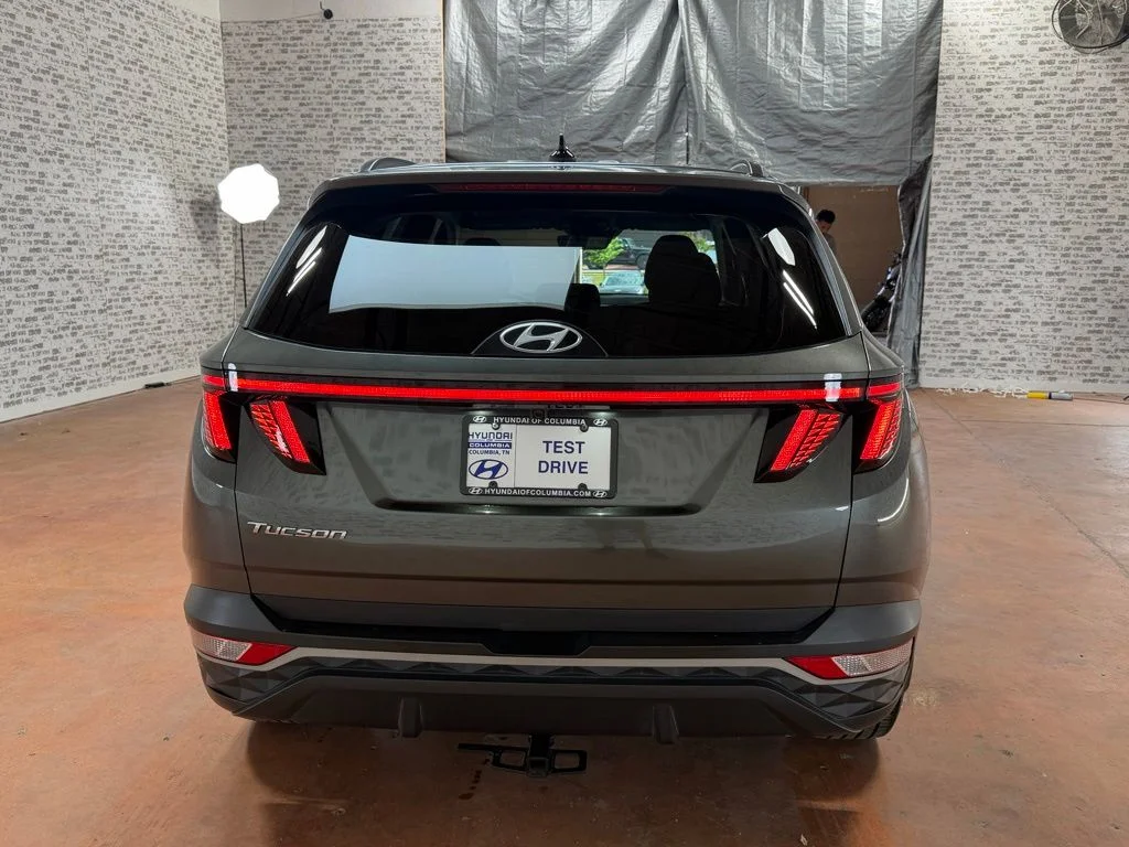 Used 2022 Amazon Gray Hyundai SEL image 5