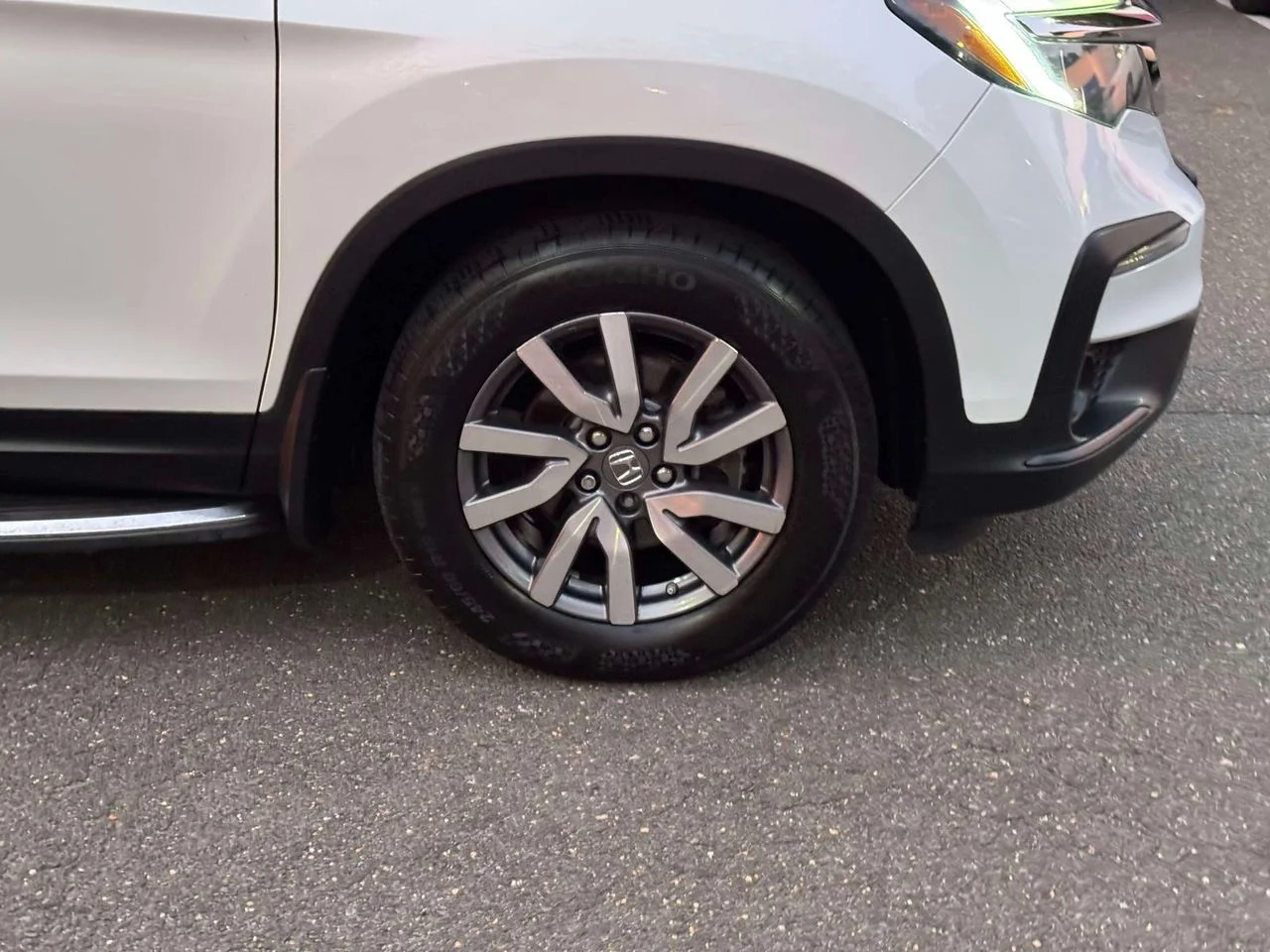 Used 2020 Platinum White Pearl Honda AWD EX-L image 9