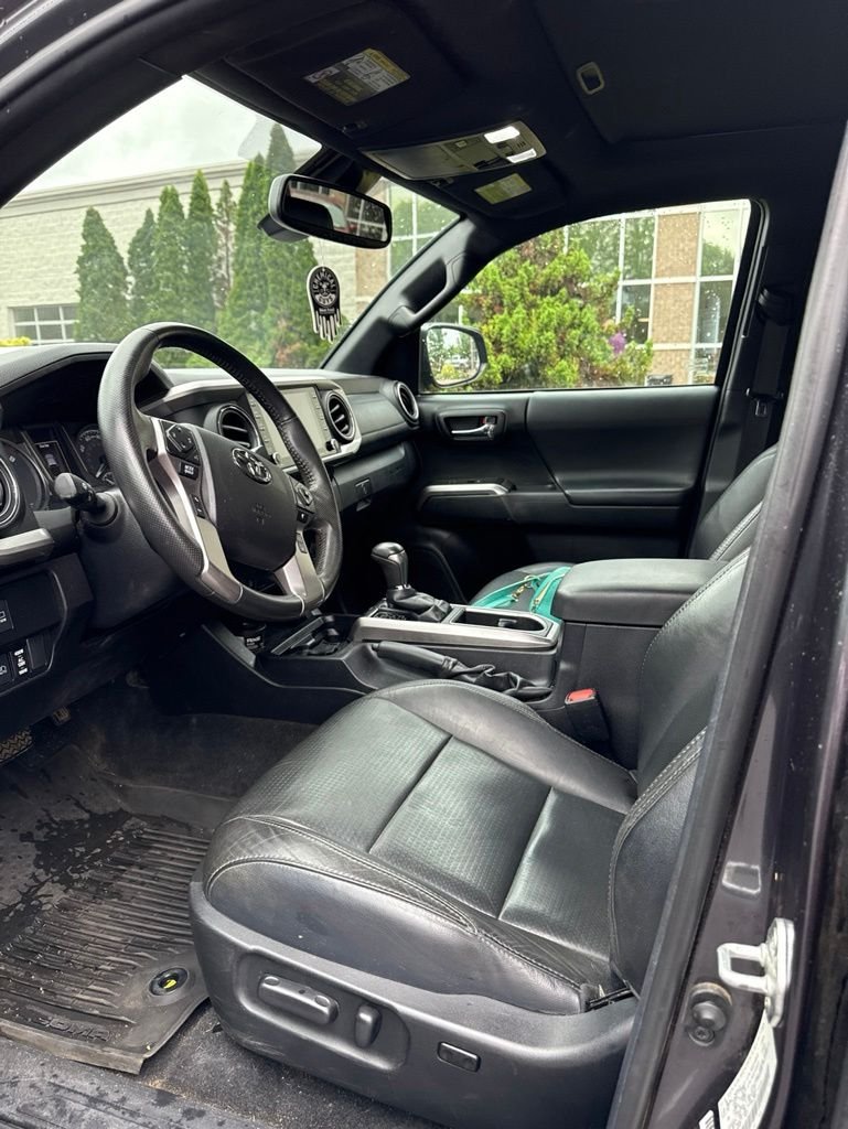 Certified Used 2022 Gray Toyota Limited image 6