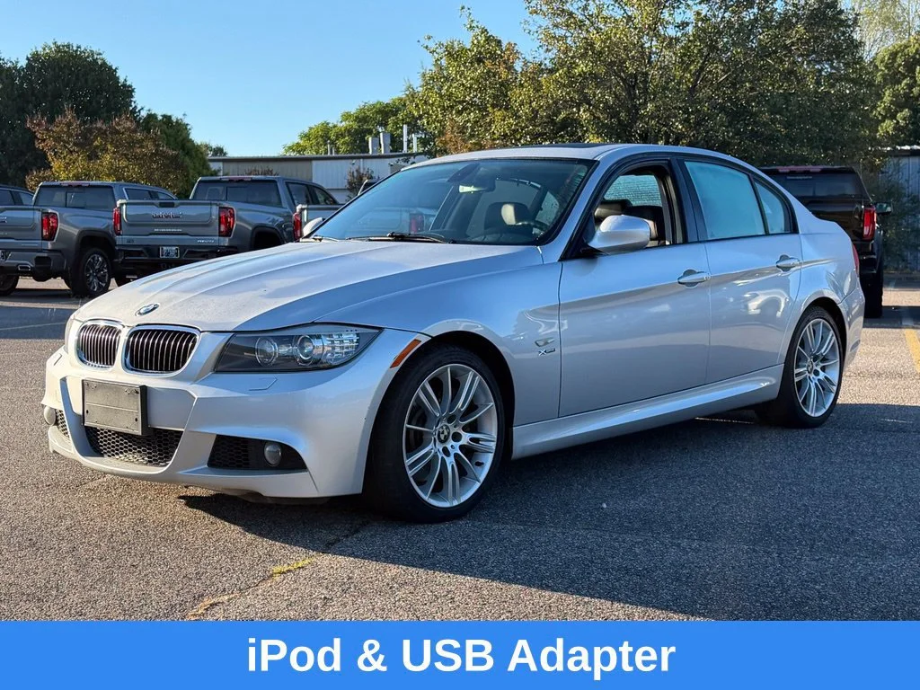 Used 2011  BMW 335i xDrive image 10