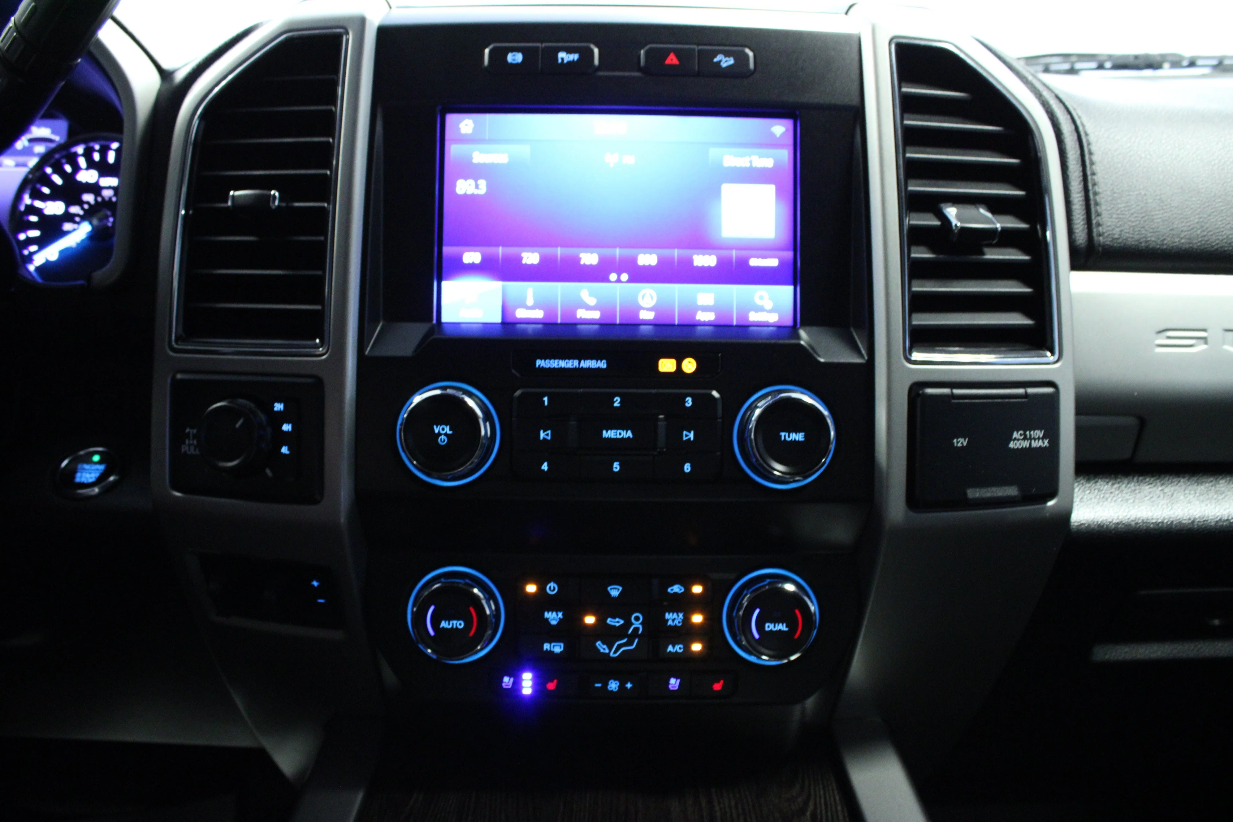 Used 2021 Antimatter Blue Metallic Ford LARIAT image 22