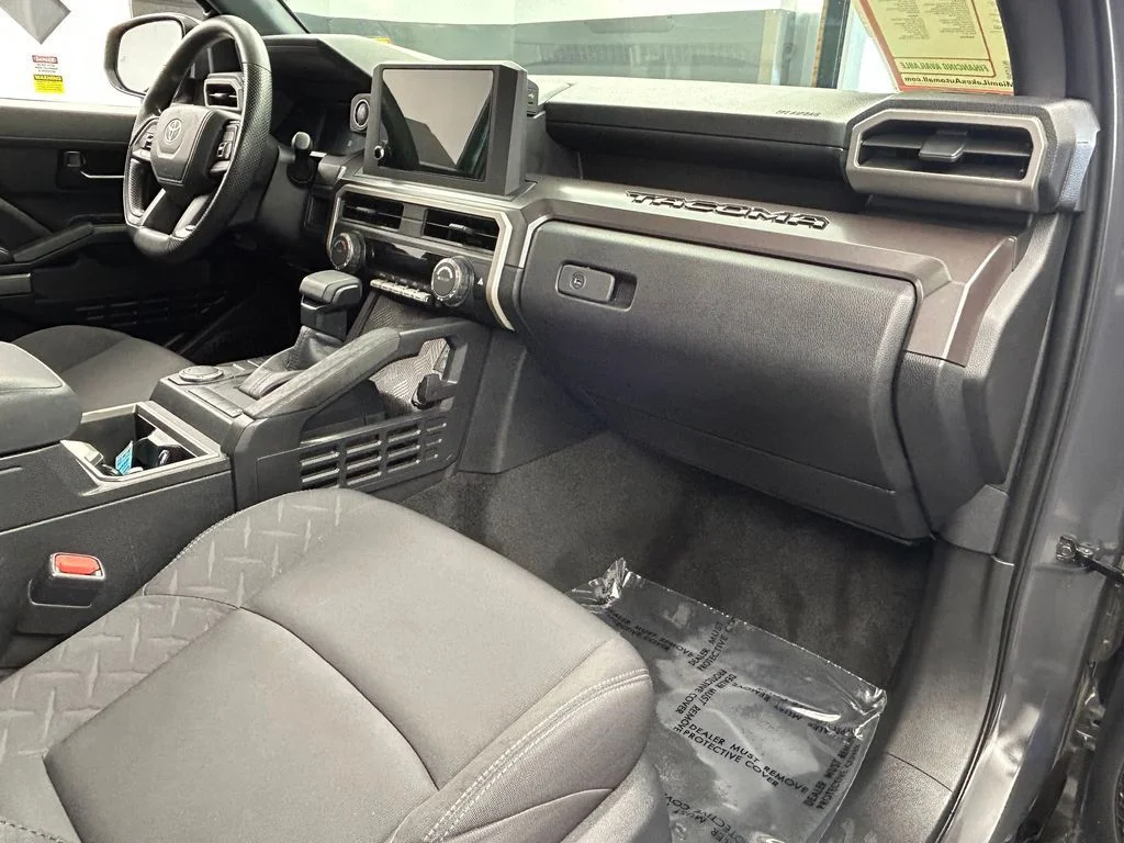 Used 2025 Underground Toyota SR5 image 15