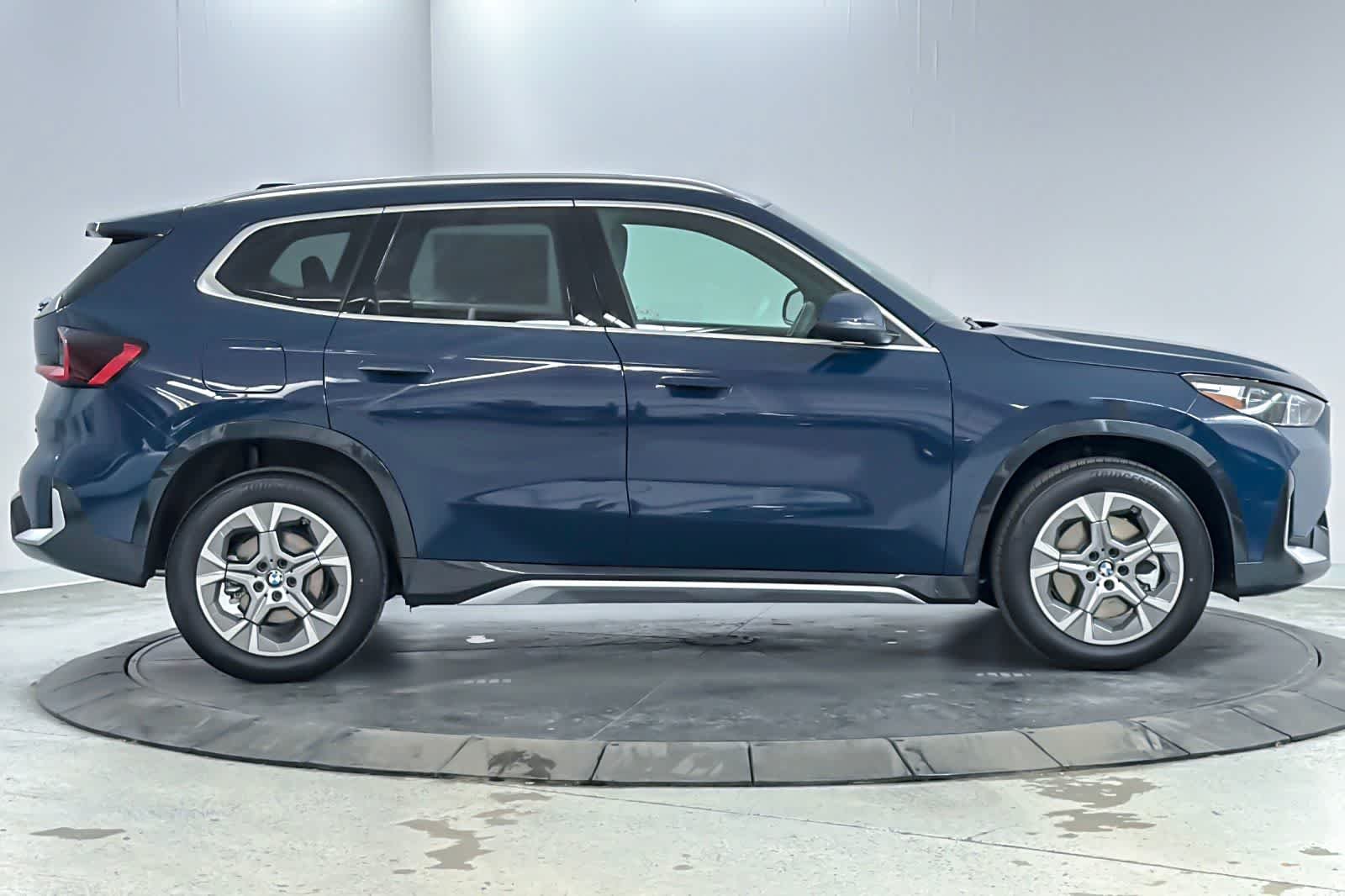 New 2026 Night Dusk Blue Metallic BMW xDrive28i image 8