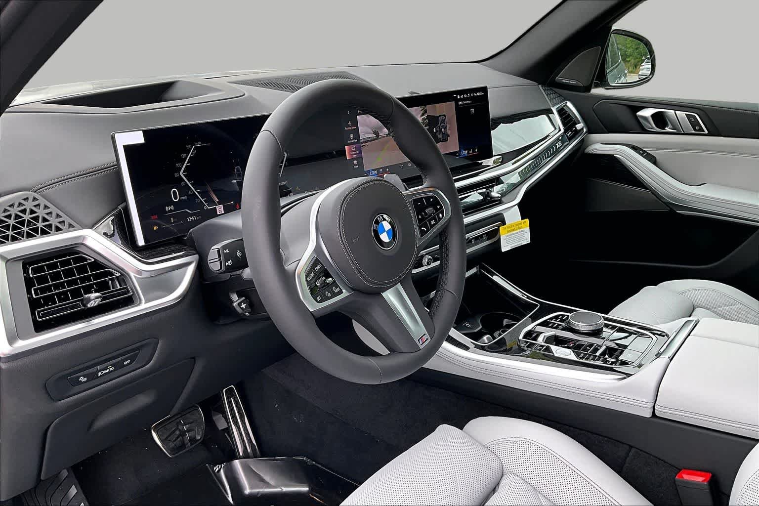 New 2026 Skyscraper Grey Metallic BMW xDrive40i image 9