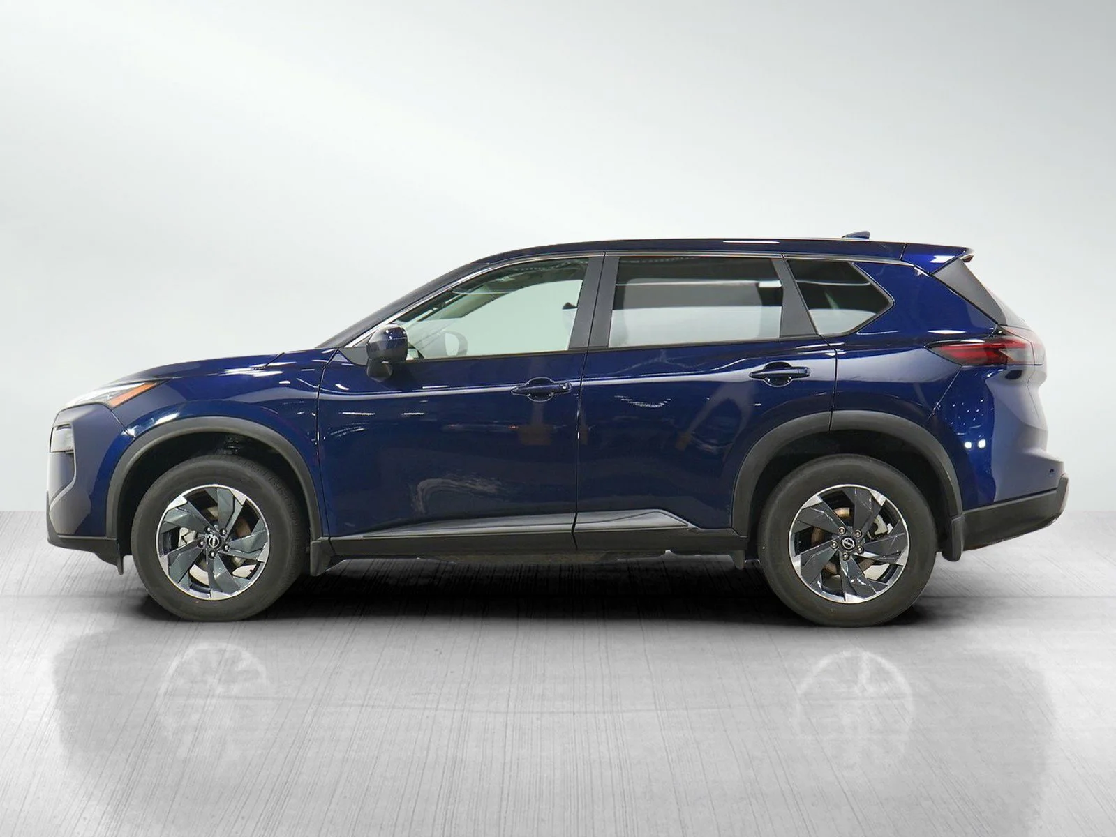 Used 2026 Nissan Rogue SV with VIN 5N1BT3BB3TC676795 for sale in Wayzata, Minnesota
