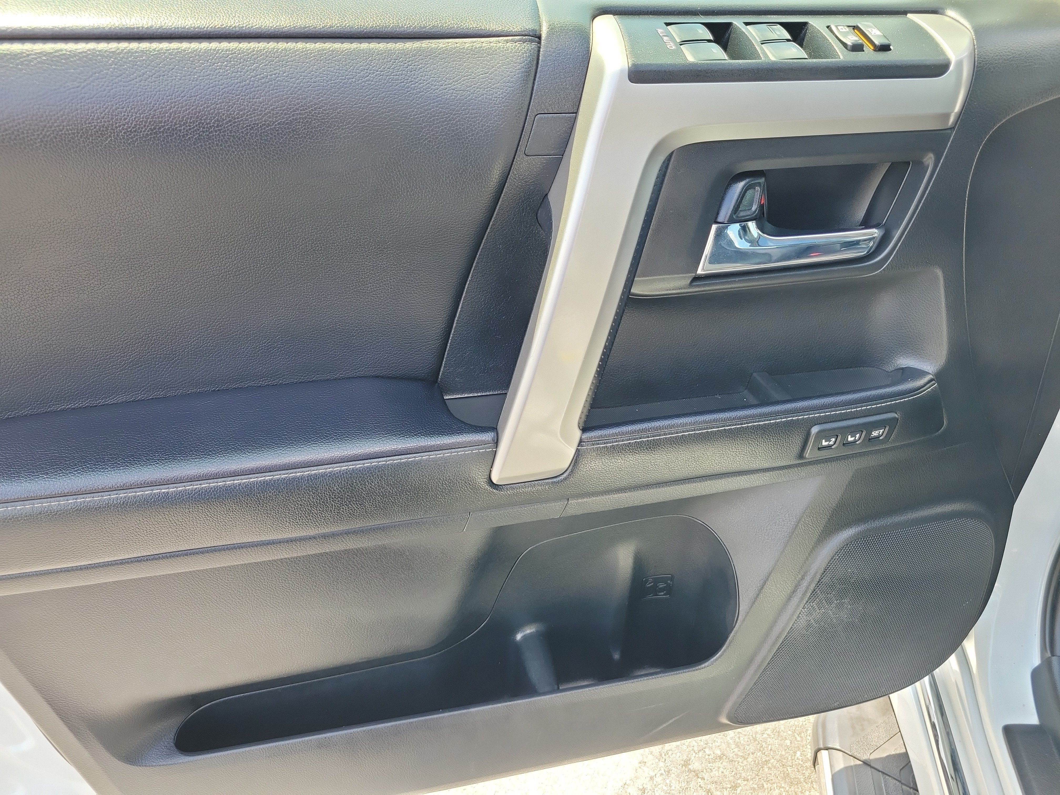 Used 2024 Pearl Toyota Limited image 18