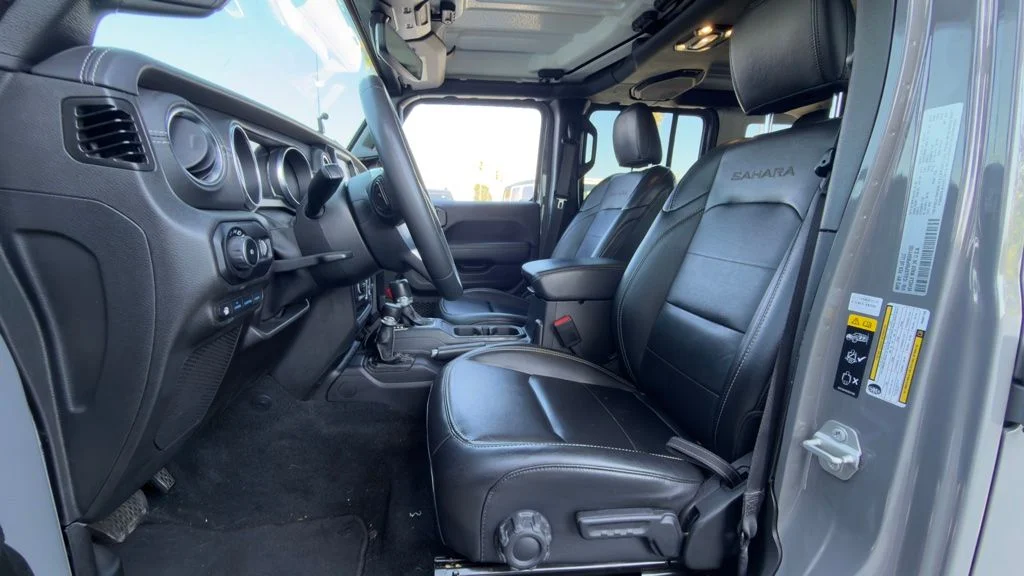 Used 2023 Gray Jeep Sahara 4xe image 7