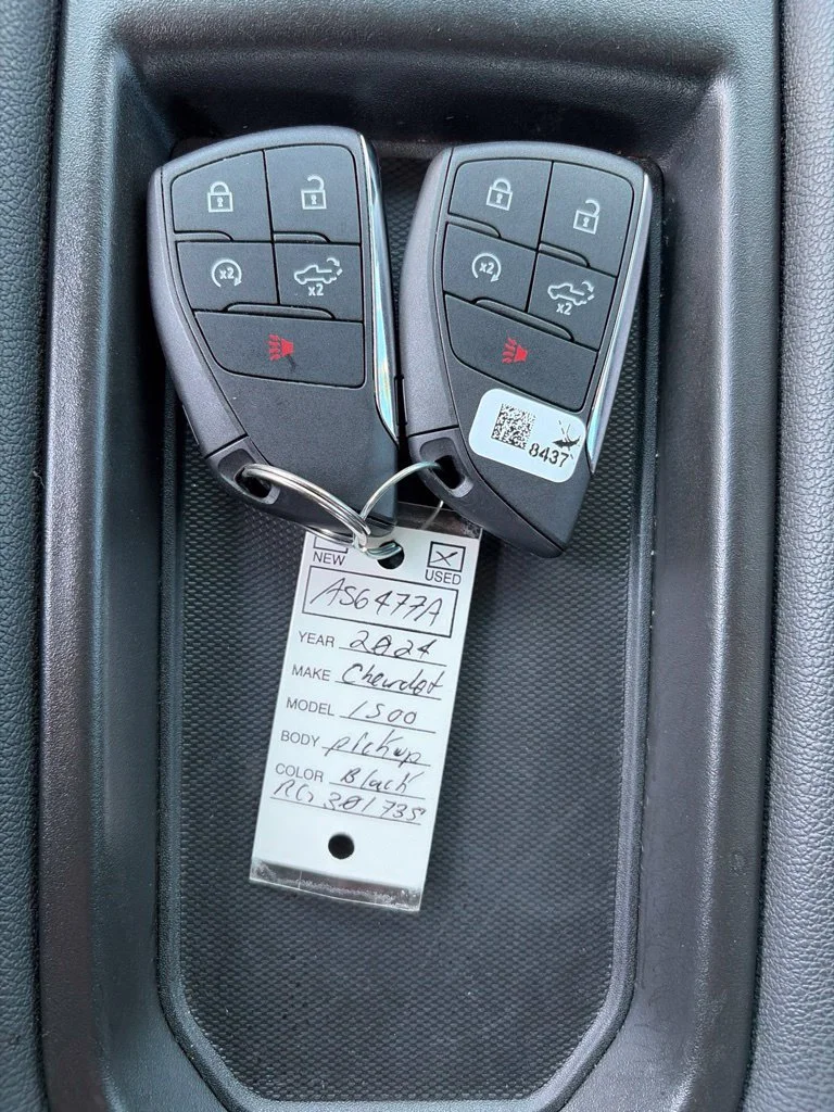 Used 2024 Black Chevrolet Custom image 19