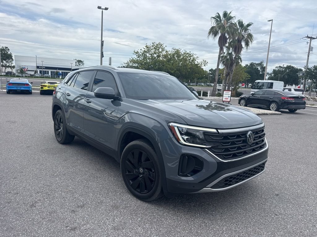 2024 Volkswagen Atlas Cross Sport 2.0T SE w/Tech's photo