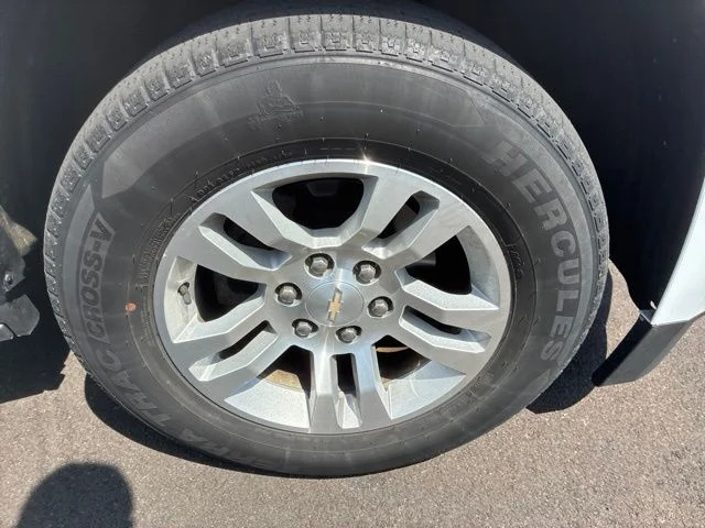 Used 2019 Summit White Chevrolet LT image 9