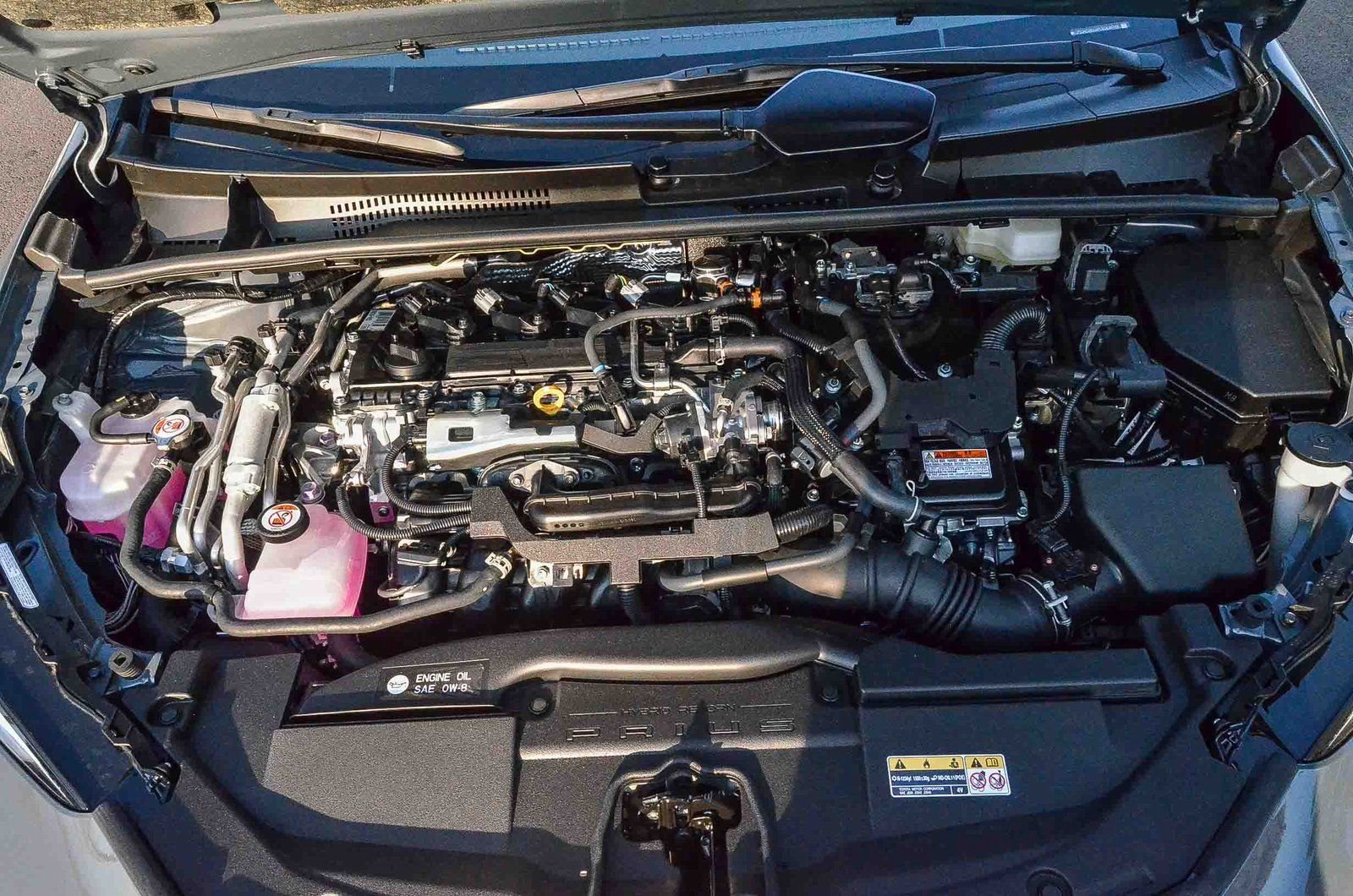 2026 Toyota Prius Plug-in Hybrid XSE - Photo 28