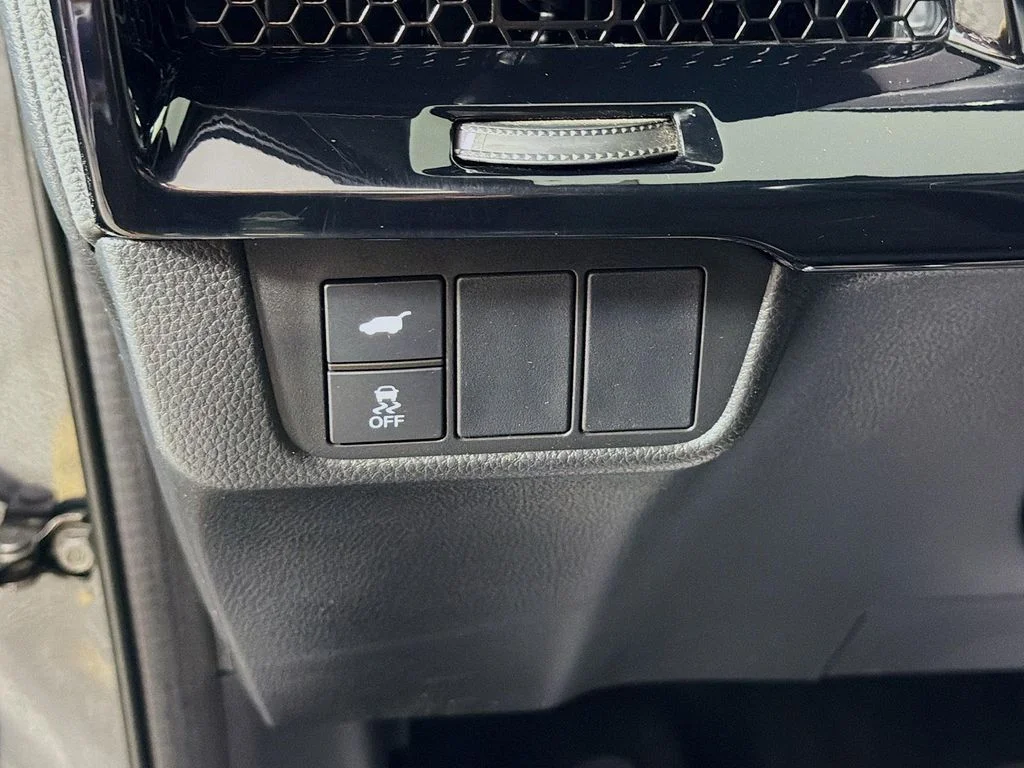 Used 2024  Honda Sport Touring image 11