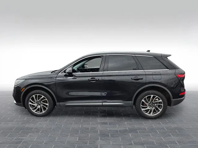 Used 2022 Black Lincoln Standard image 4