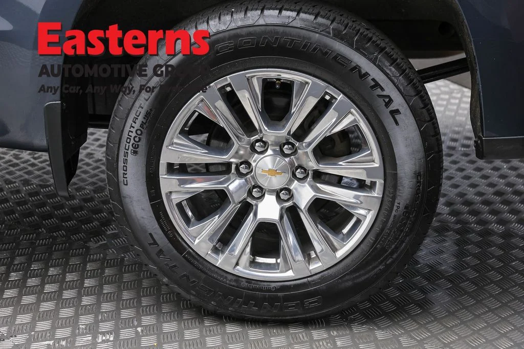 Used 2020 Gray Chevrolet LT image 8