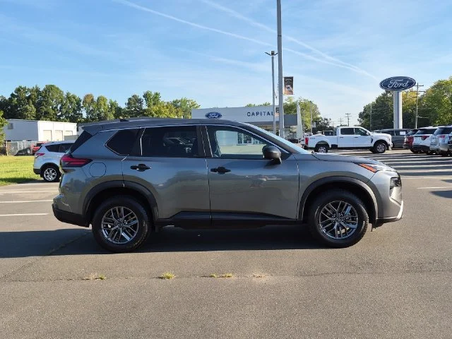 Used 2024 Gray Nissan S image 14