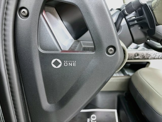 Certified Used 2025 Faroe Green Land Rover OCTA image 33