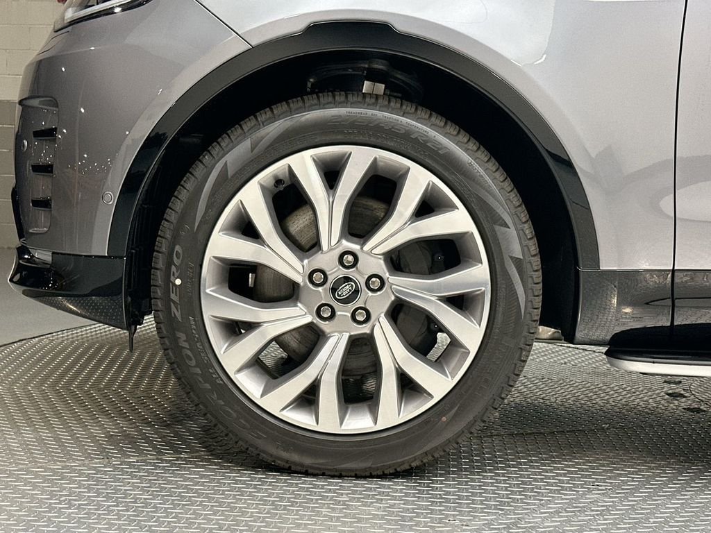 New 2026 Eiger Grey Metallic Land Rover Gemini Edition image 13