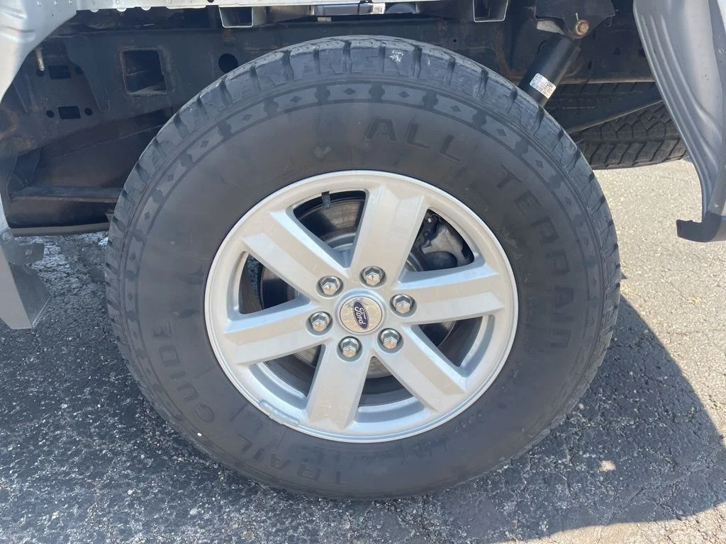 Used 2022 Silver Ford XLT image 13