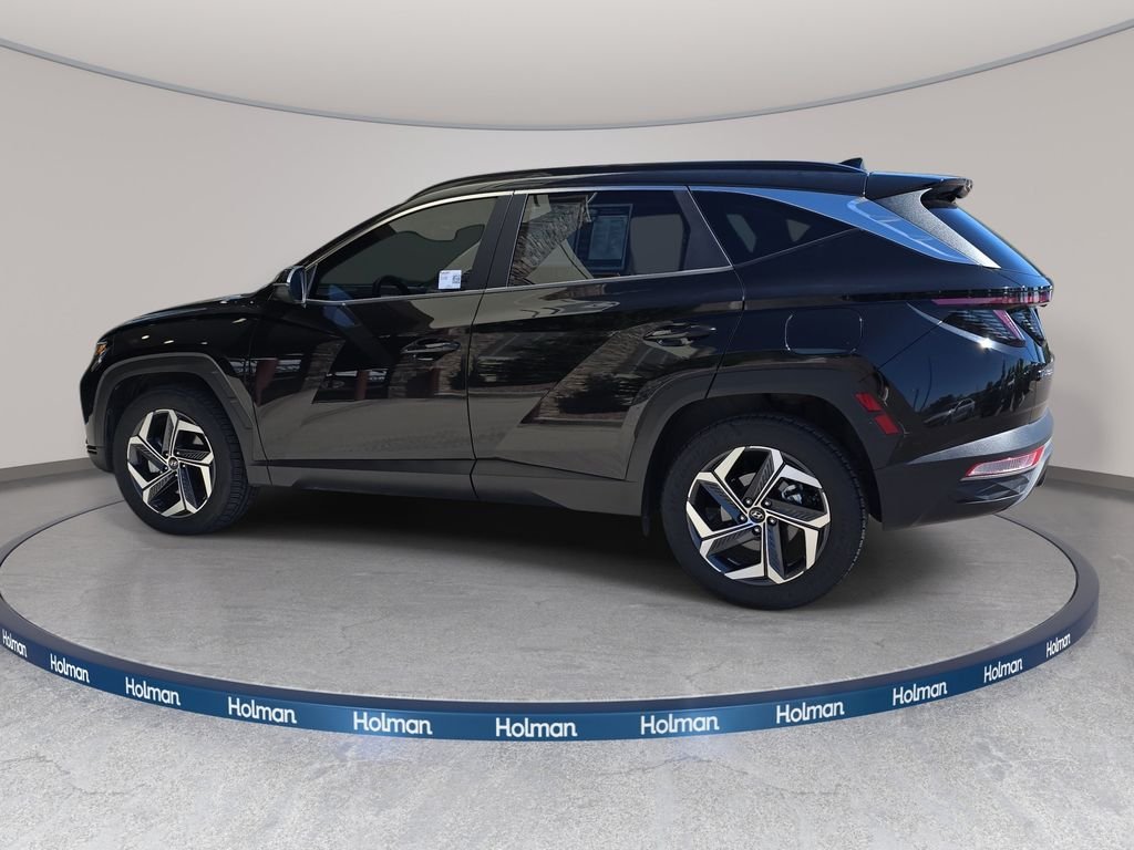 Used 2022 Black Hyundai SEL Convenience image 9