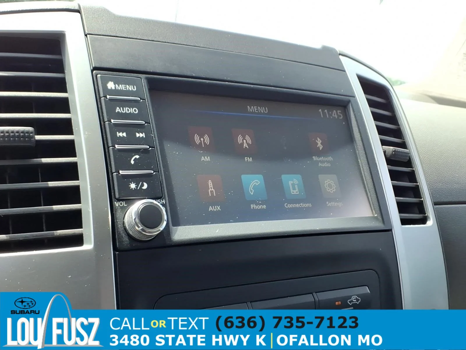 Used 2019 Glacier White Nissan SV image 10