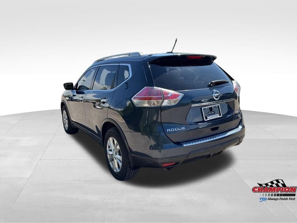2016 Nissan Rogue SL photo 2