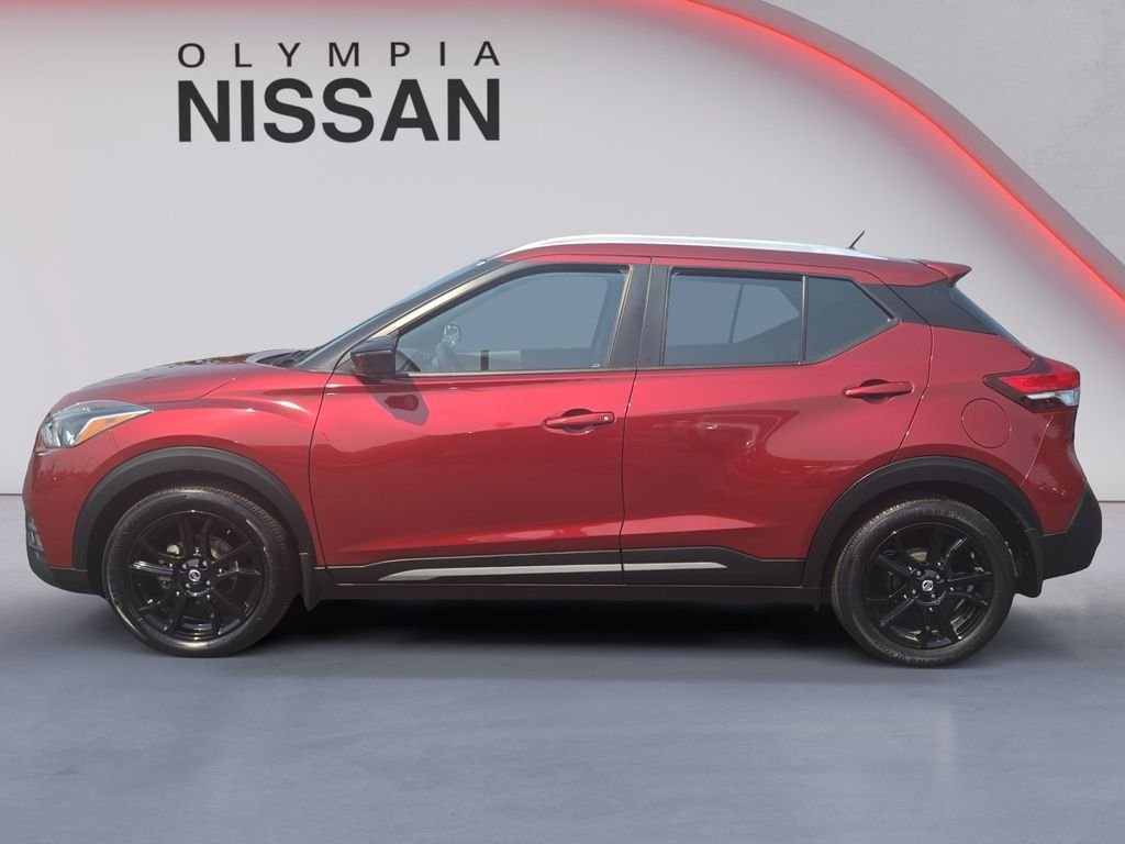 Used 2019 Red Nissan SR image 3