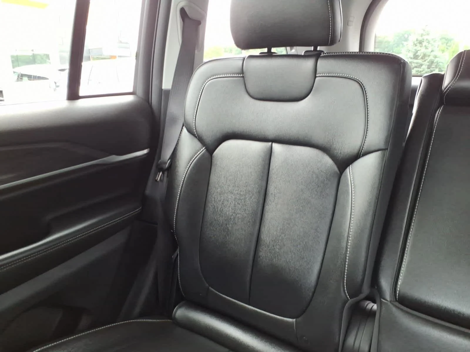 Used 2023 Bright White Clearcoat Jeep Limited image 18