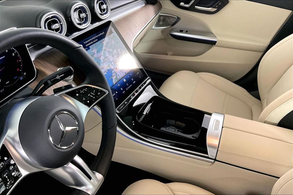 2026 Mercedes-Benz C-Class Sedan C 300 - Photo 12