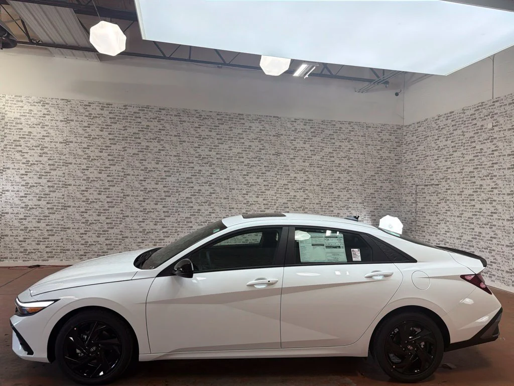 New 2026 Serenity White Hyundai SEL Sport image 4