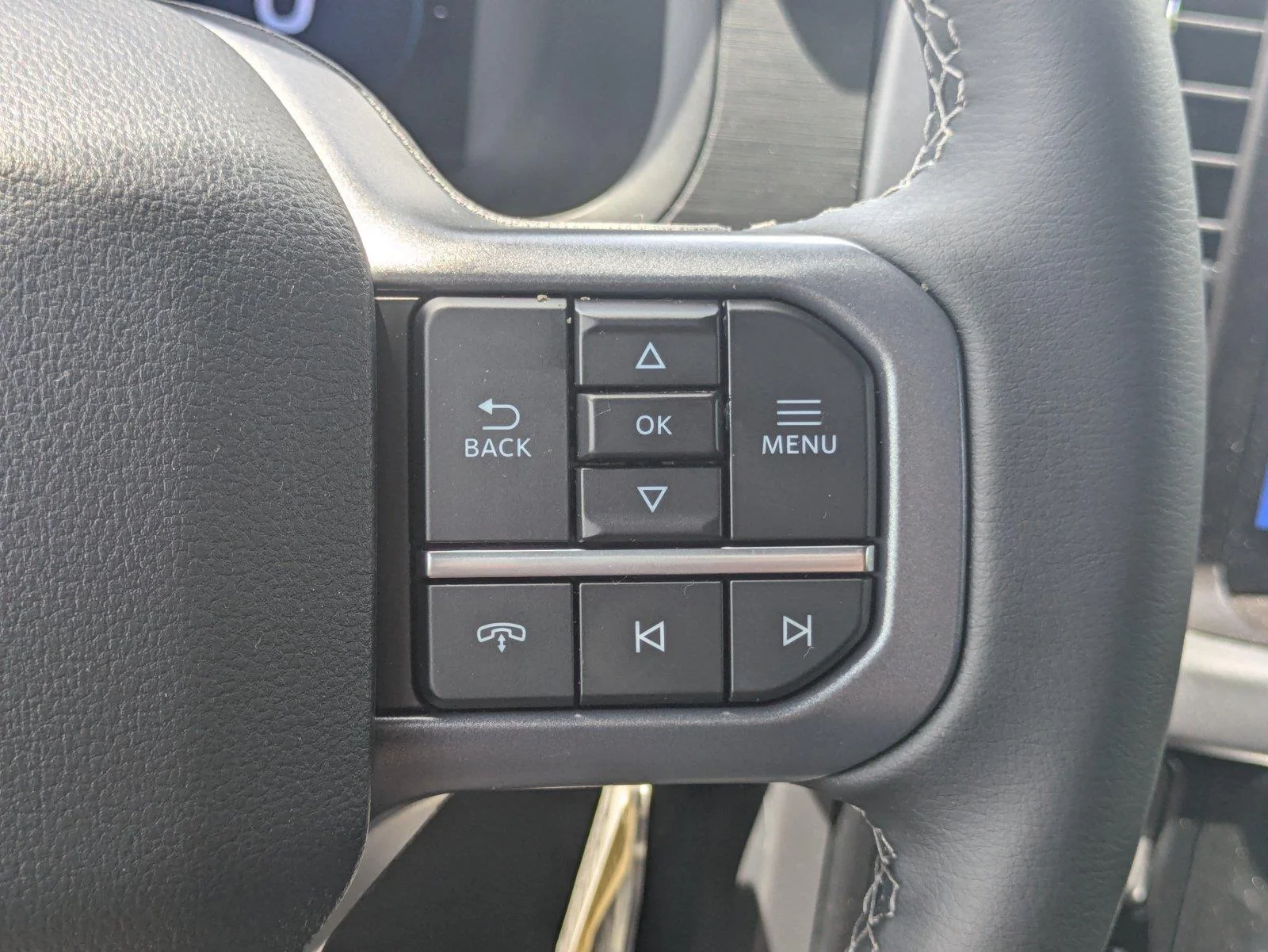 New 2026 Agate Black Metallic Ford XLT image 28