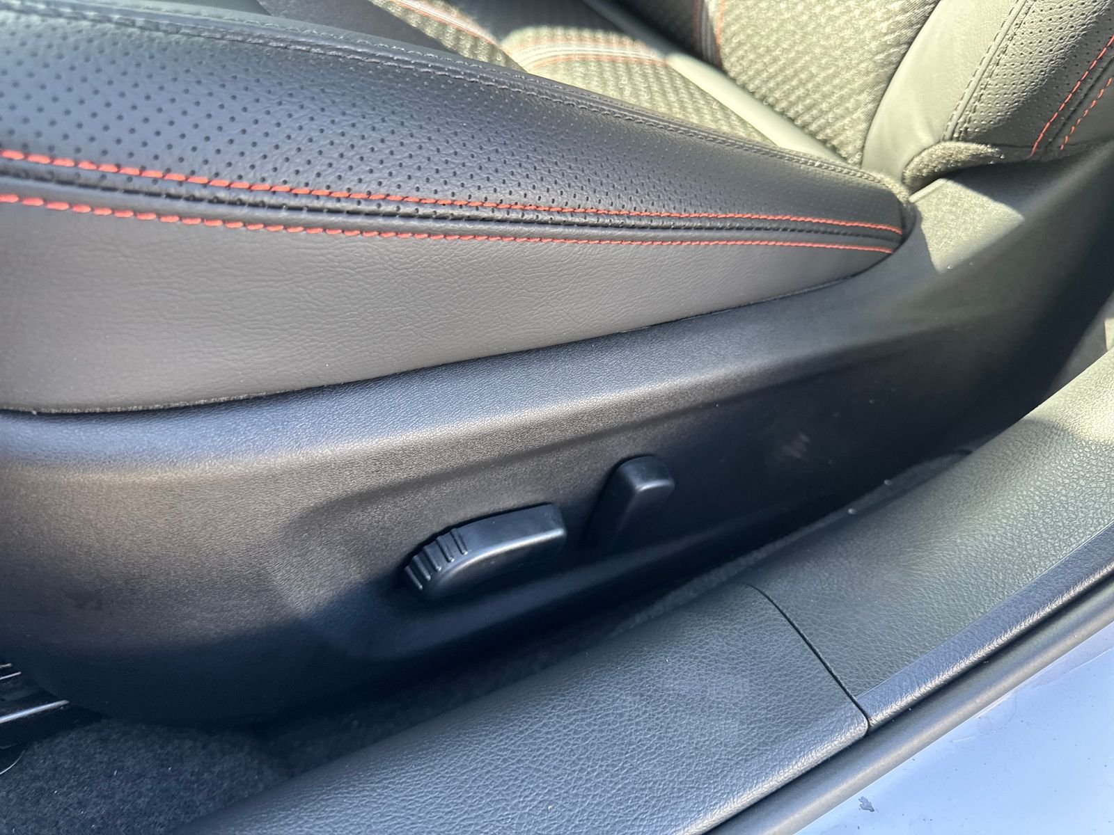New 2026 Gray Nissan 2.5 SR image 34