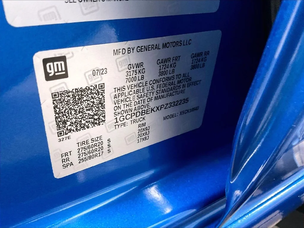 Used 2023 Blue Chevrolet Custom image 36