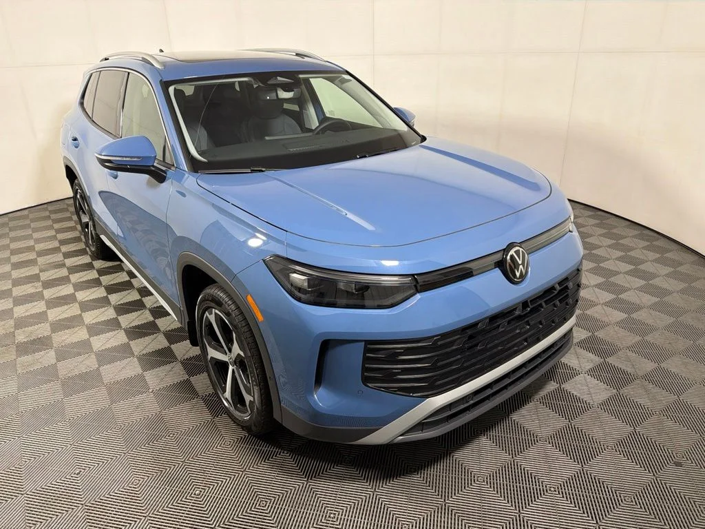 New 2026 Blue Volkswagen 2.0T SE image 1
