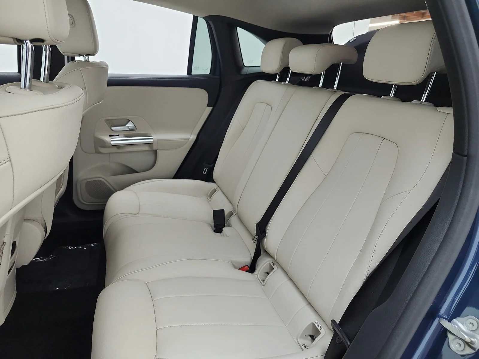 Certified Used 2022 Denim Blue Metallic Mercedes-Benz GLA 250 SUV image 15
