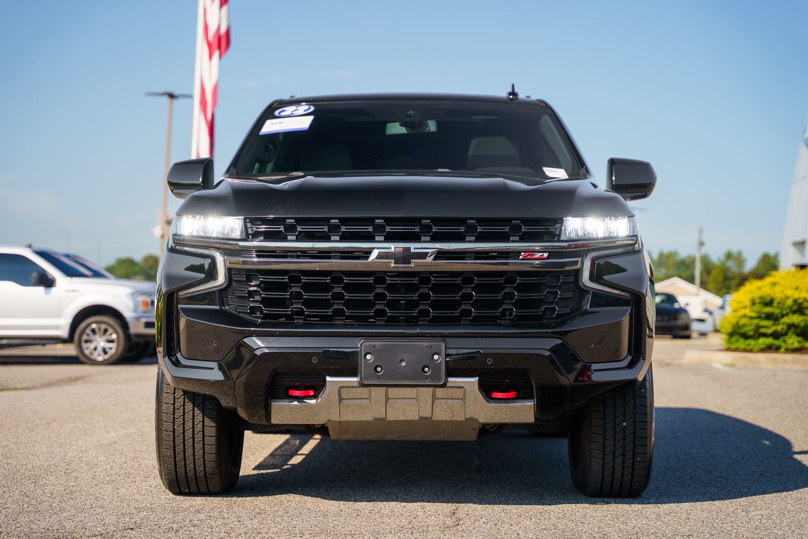 Certified Used 2022  Chevrolet Z71 image 2