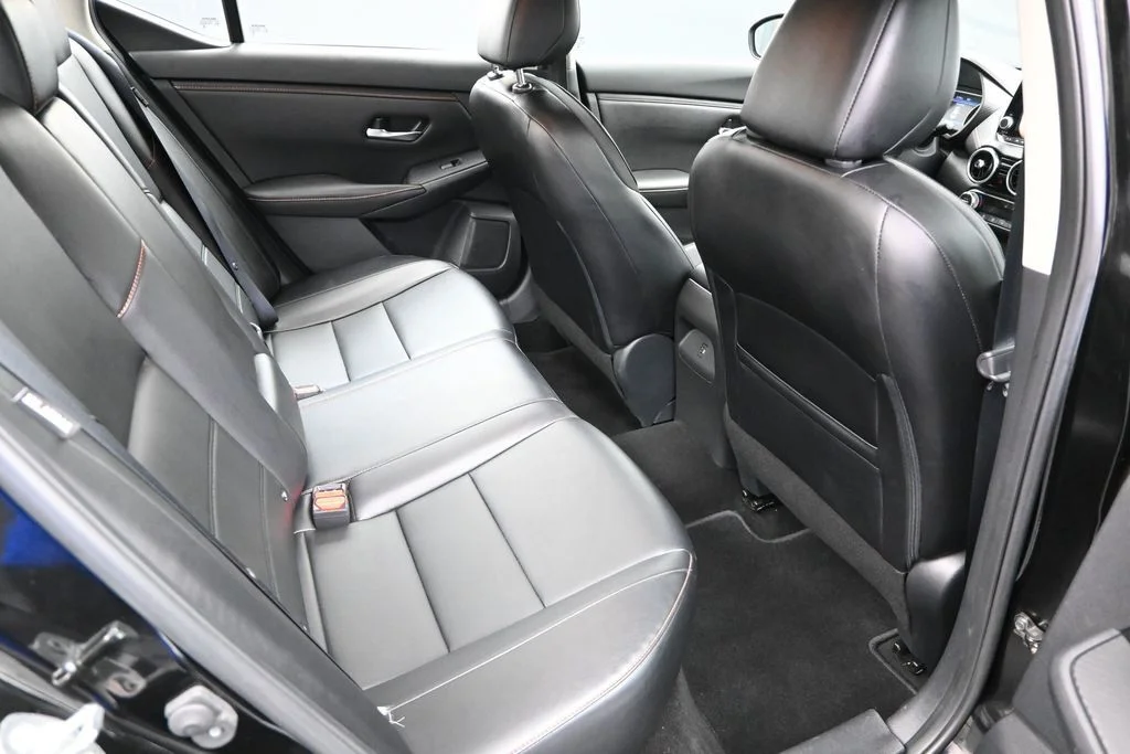 Used 2022 Black Nissan SR image 26