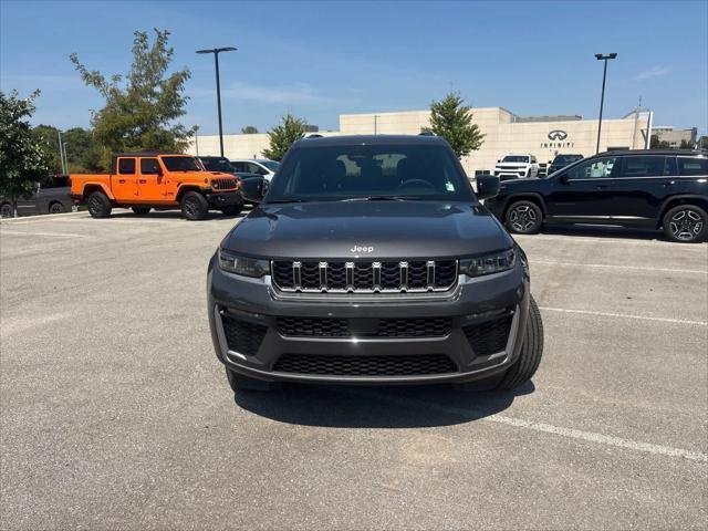 New 2026 Baltic Gray Metallic Clear-Coat Exterior Paint Jeep Limited image 4