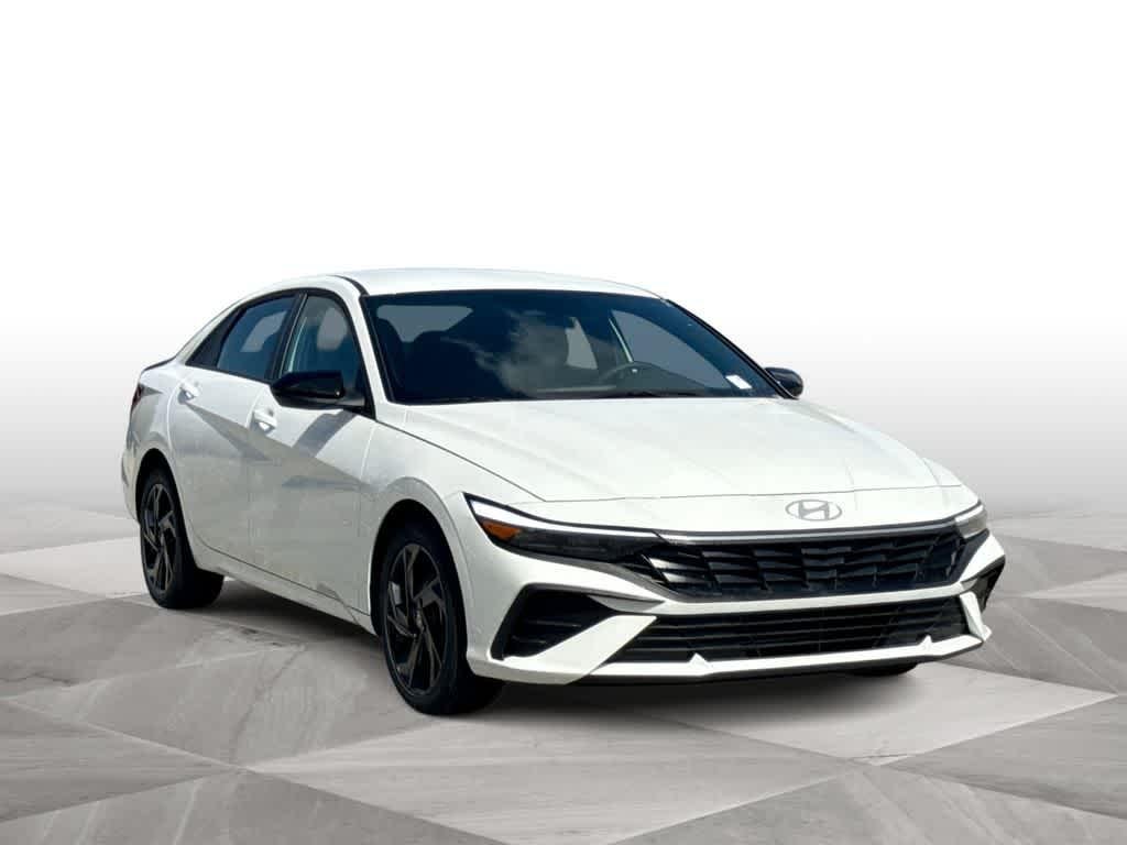 New 2026 Serenity White Hyundai SEL Sport image 2