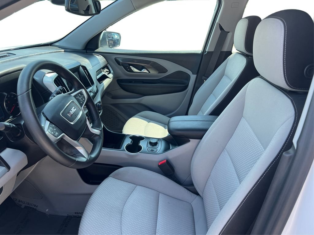 Used 2023 Summit White GMC SLE image 10