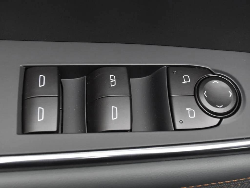 2026 GMC Acadia AT4 - Photo 16