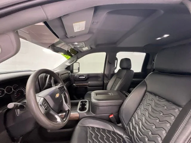 Used 2021 White Chevrolet LT image 15