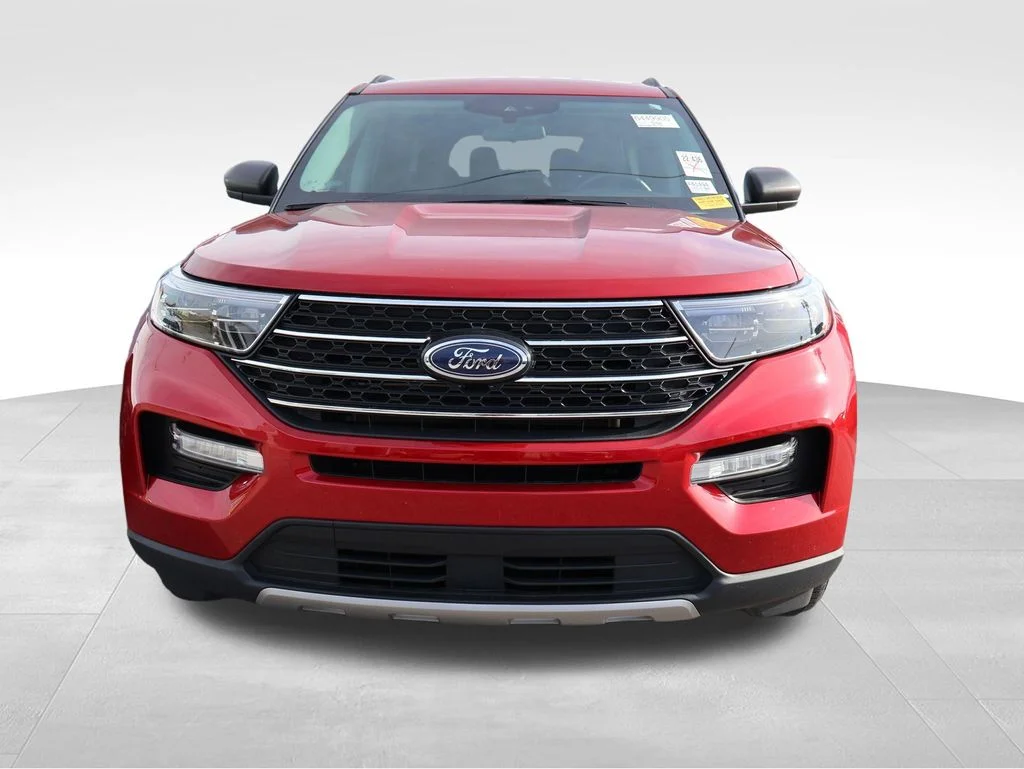 Certified Used 2022 Red Metallic Ford XLT image 6