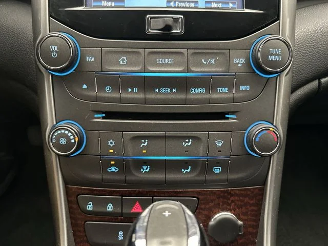 Used 2013 Silver Chevrolet LT image 19