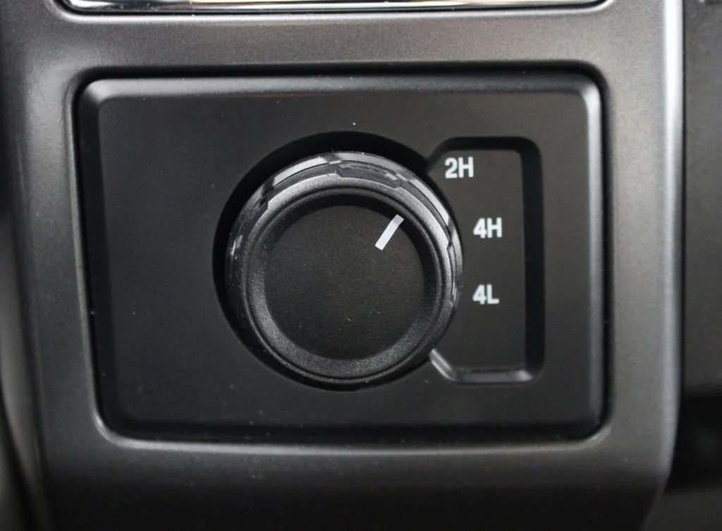 Used 2020 Blue Ford XLT image 22